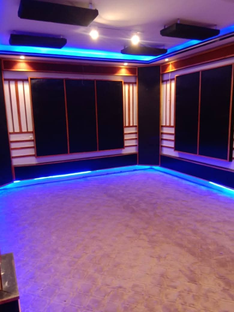Acoustic Recording Studio — Blue LED Finish